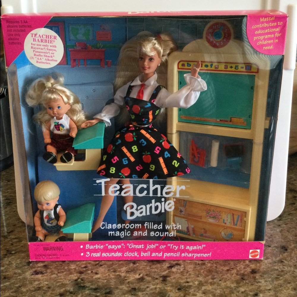 Teacher Barbie with classroom 1995.  Brand New